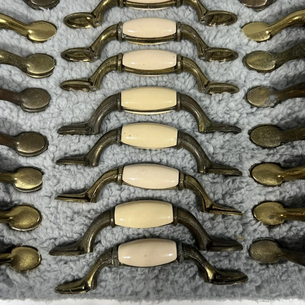 Lot of 30VTG Cream Porcelain Brass 5 in‎ Pulls Drawer Cabinet Furniture